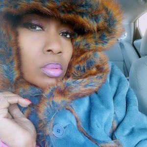 Meet your Posher, Nicola